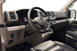 met. musta Volkswagen Crafter 2025 kuva 8.