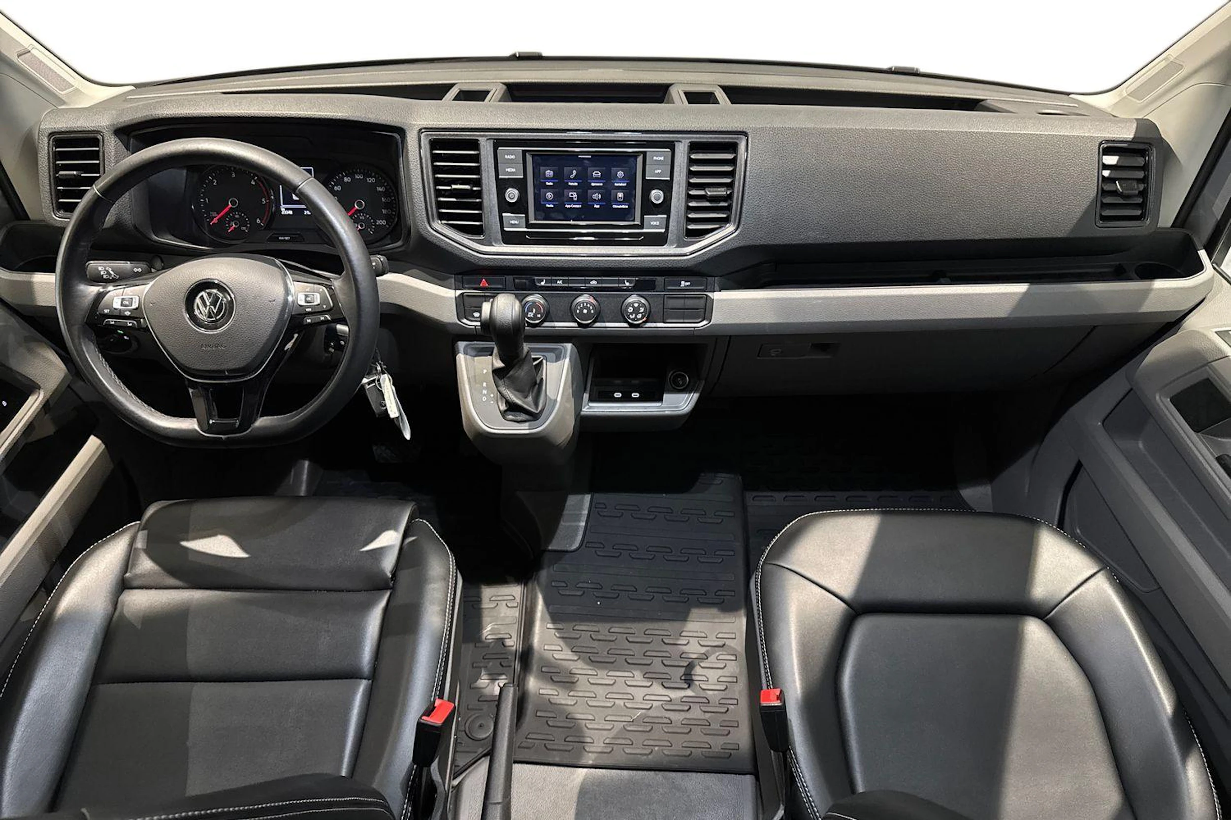 met. musta Volkswagen Crafter 2025 kuva 9.