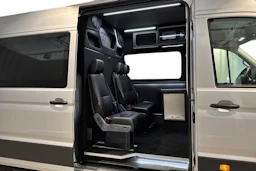 met. musta Volkswagen Crafter 2025 kuva 11.