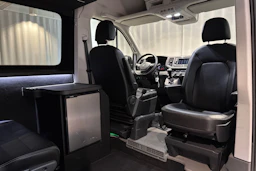 met. musta Volkswagen Crafter 2025 kuva 14.