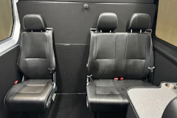 met. musta Volkswagen Crafter 2025 kuva 15.
