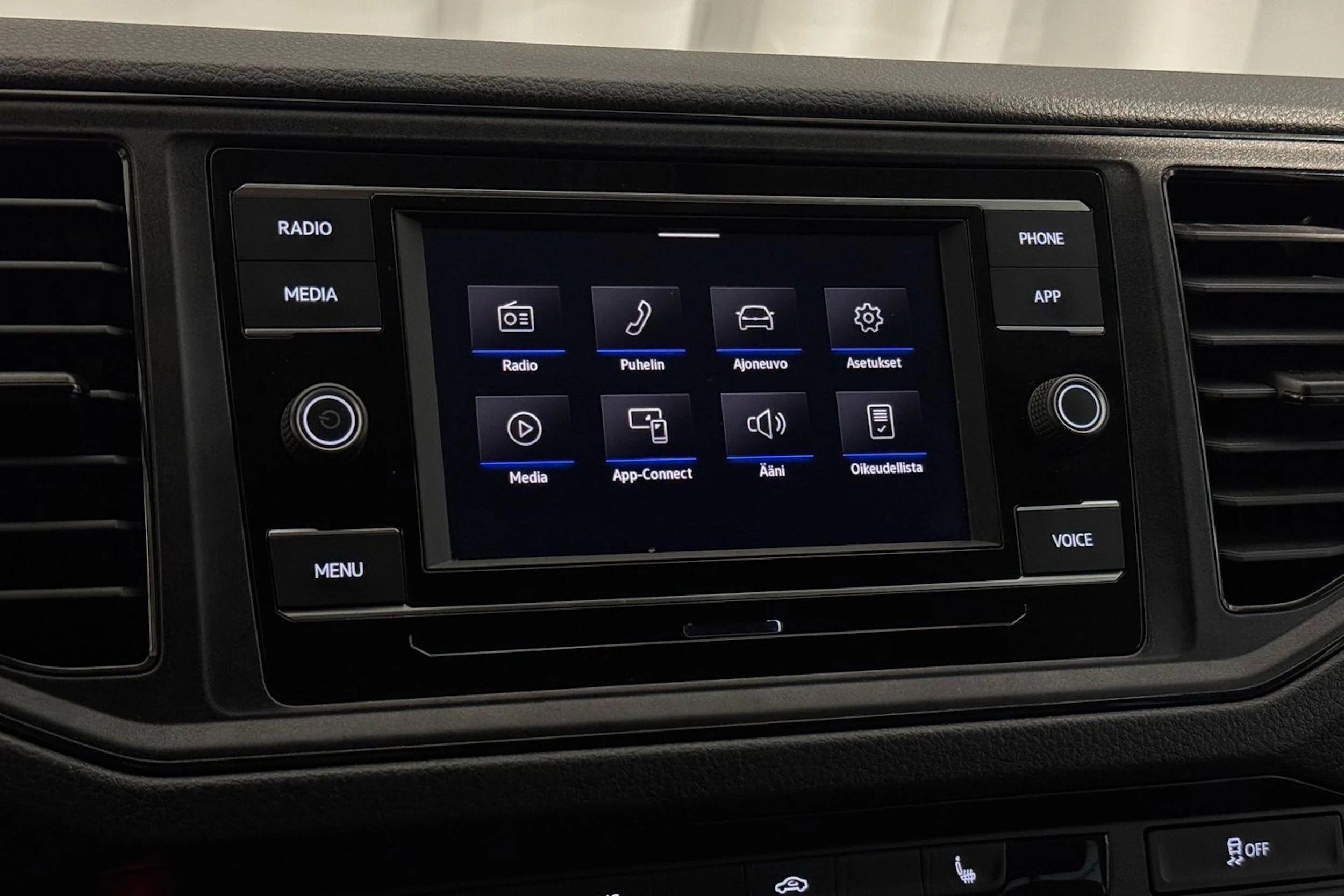 met. musta Volkswagen Crafter 2025 kuva 21.