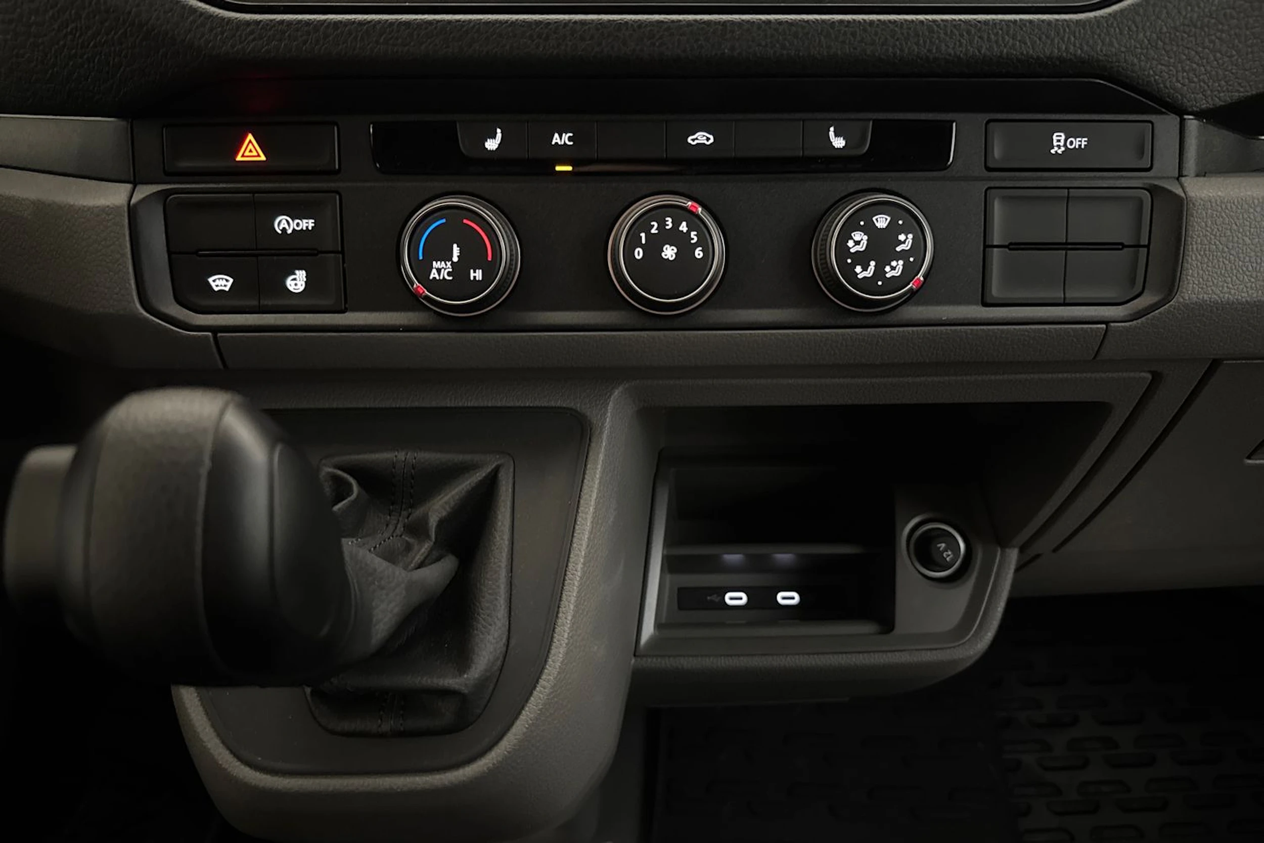 met. musta Volkswagen Crafter 2025 kuva 25.