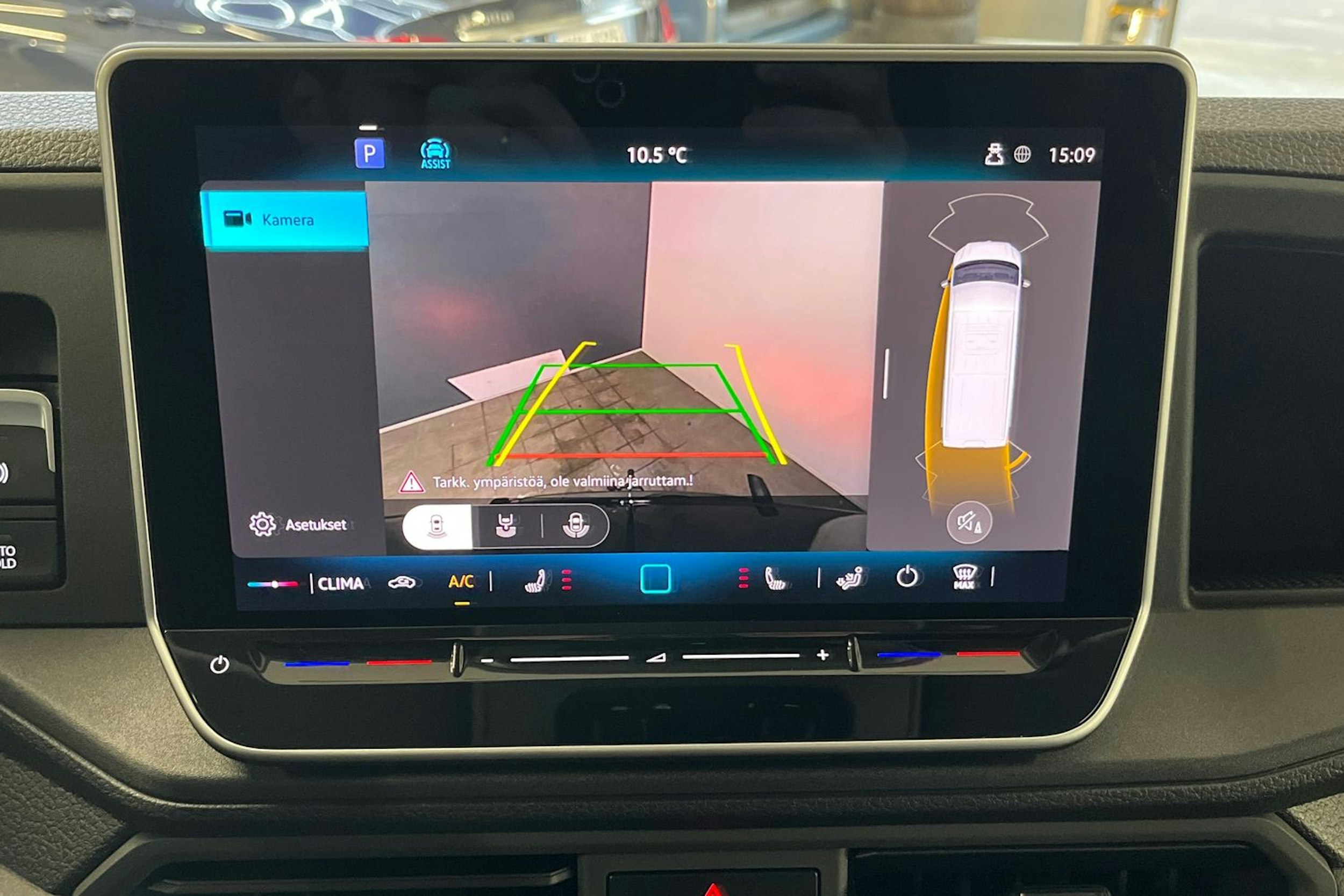 musta Volkswagen Crafter 2025 kuva 14.