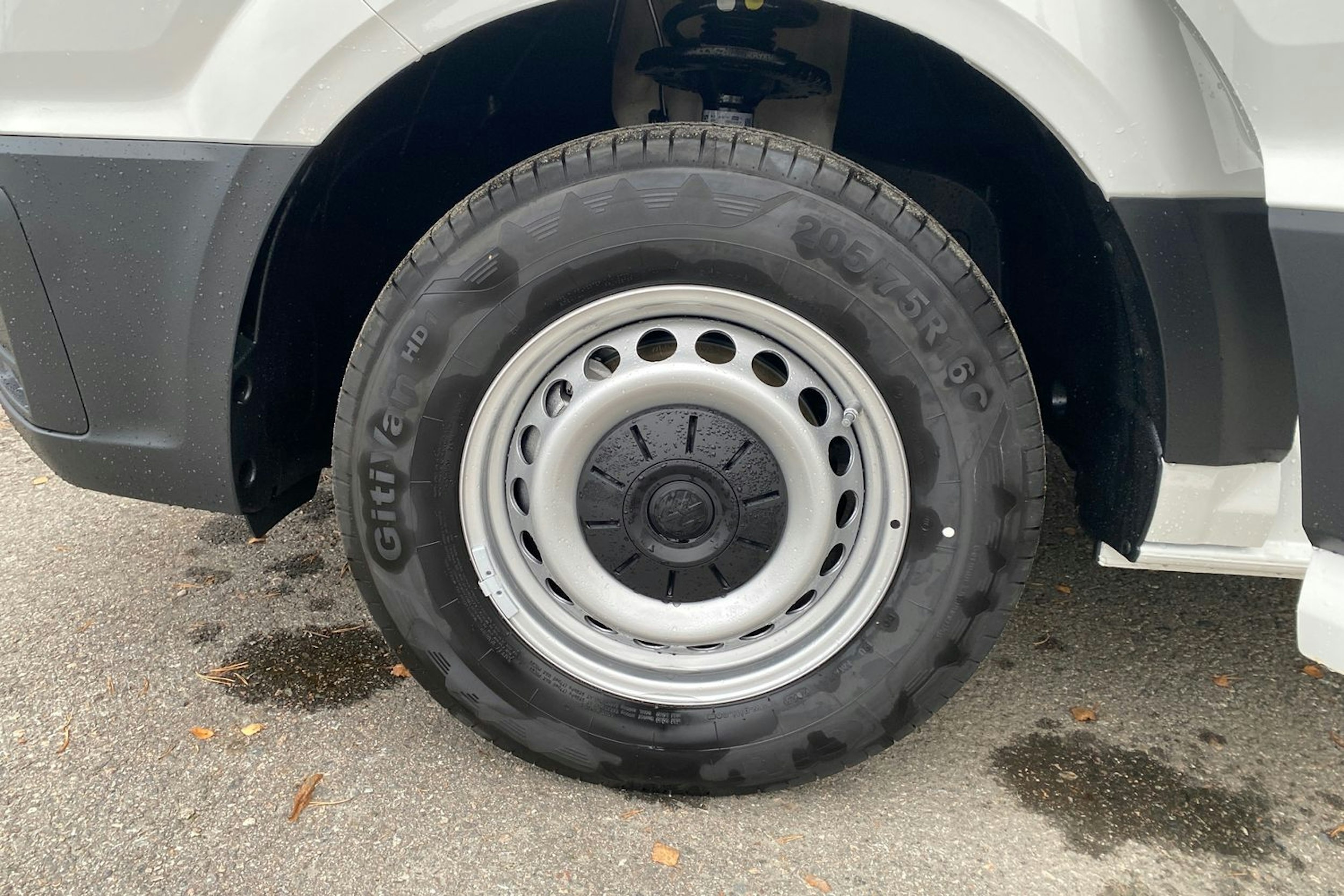 valkoinen Volkswagen Crafter 2025 kuva 10.