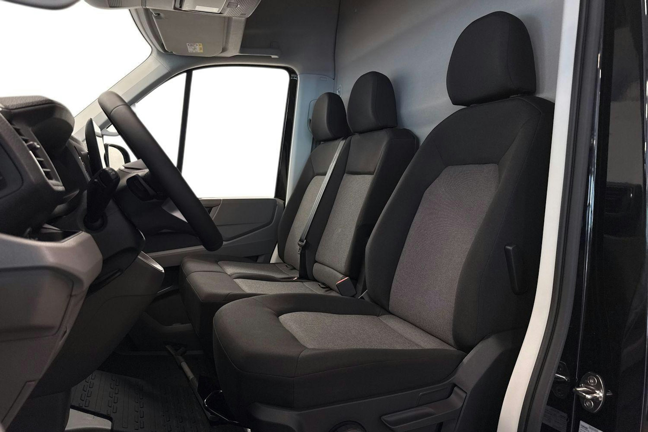 met. musta Volkswagen Crafter 2025 kuva 10.