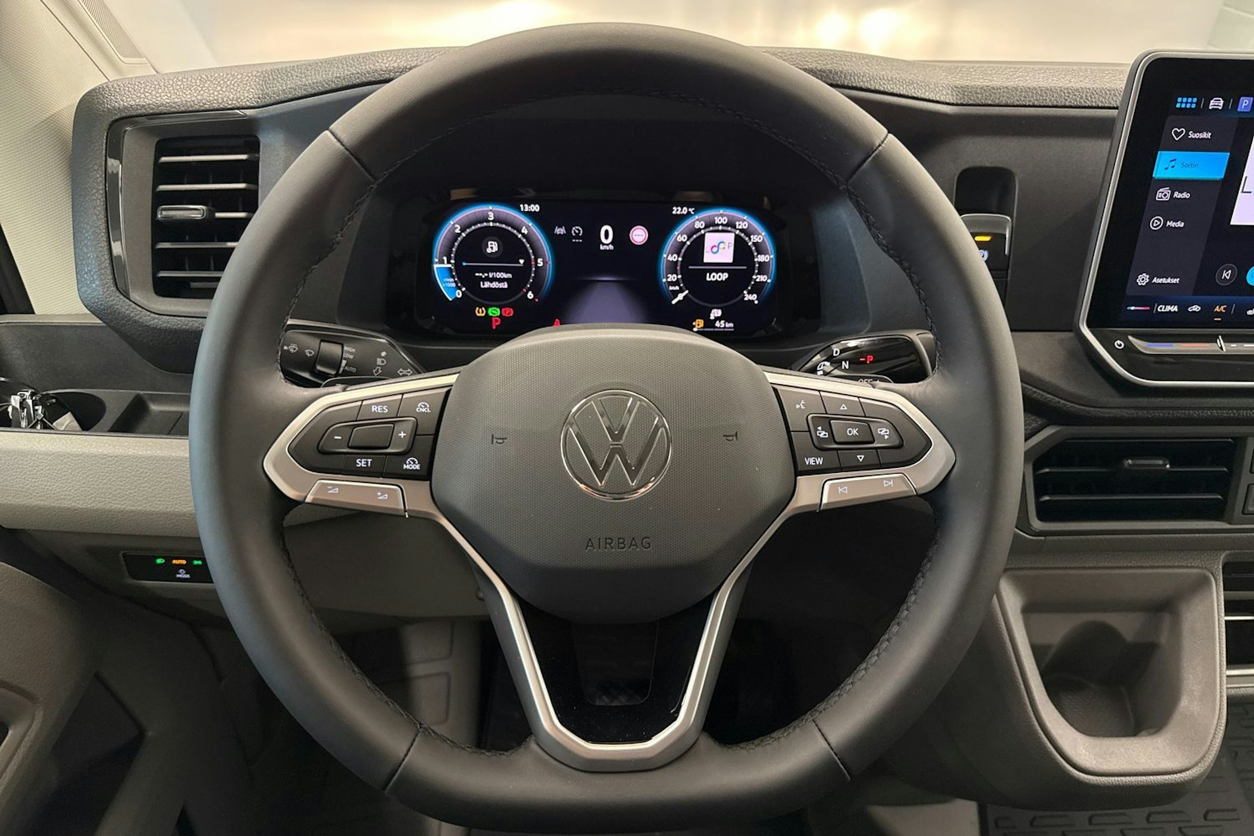 met. musta Volkswagen Crafter 2025 kuva 14.