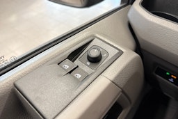 met. musta Volkswagen Crafter 2025 kuva 20.
