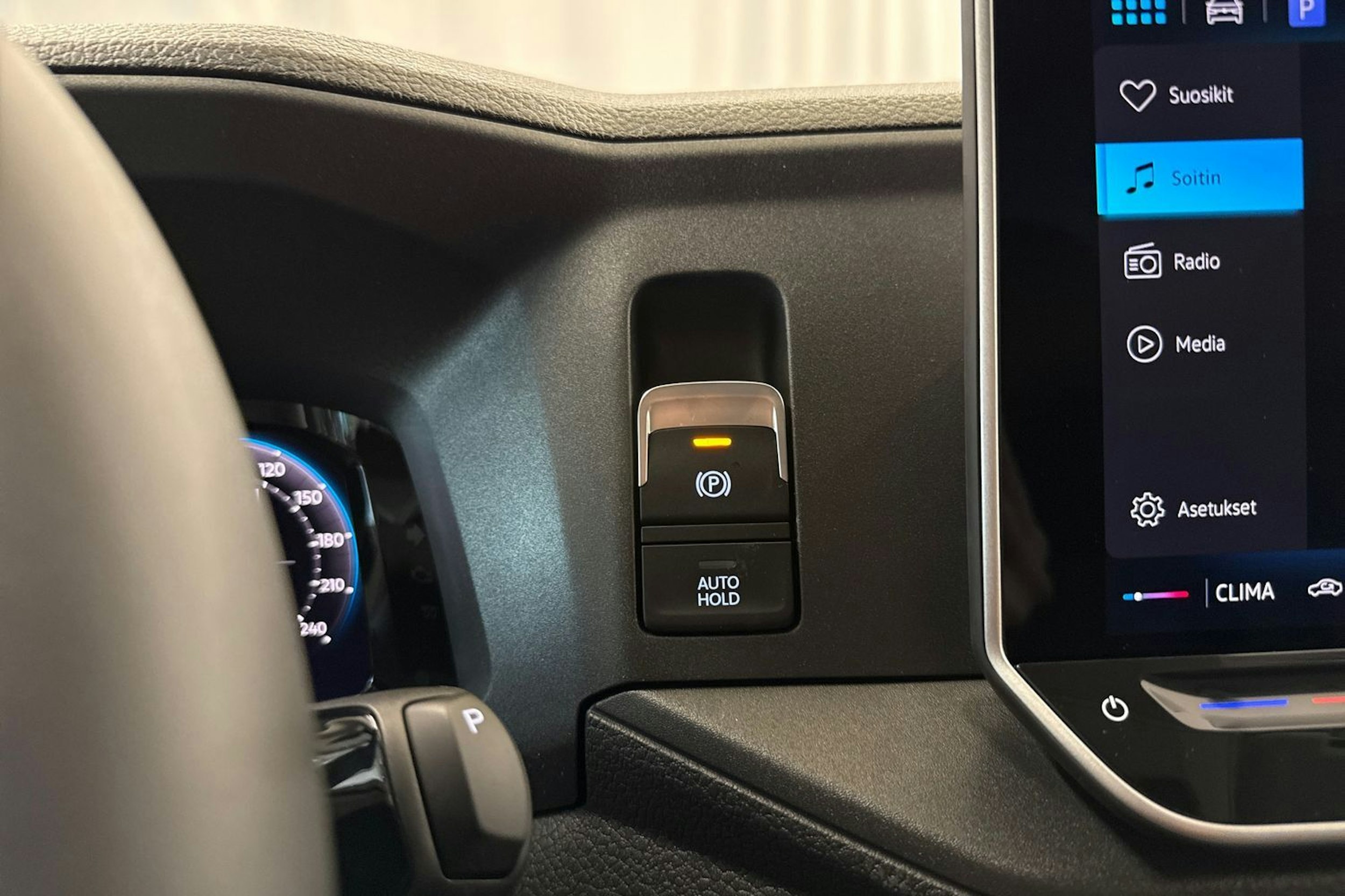 met. musta Volkswagen Crafter 2025 kuva 23.