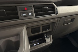met. musta Volkswagen Crafter 2025 kuva 30.
