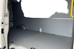 Valkoinen Volkswagen Crafter 2025 kuva 11.