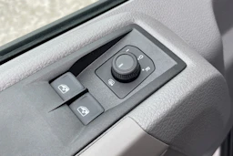 Valkoinen Volkswagen Crafter 2025 kuva 14.