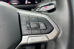 Valkoinen Volkswagen Crafter 2025 kuva 18.