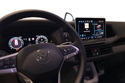 Valkoinen Volkswagen Crafter 2025 kuva 9.