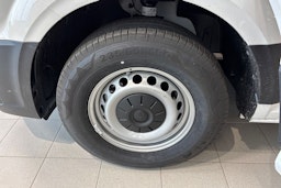 Valkoinen Volkswagen Crafter 2025 kuva 11.