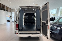 valkoinen Volkswagen Crafter 2025 kuva 12.