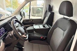 valkoinen Volkswagen Crafter 2025 kuva 28.