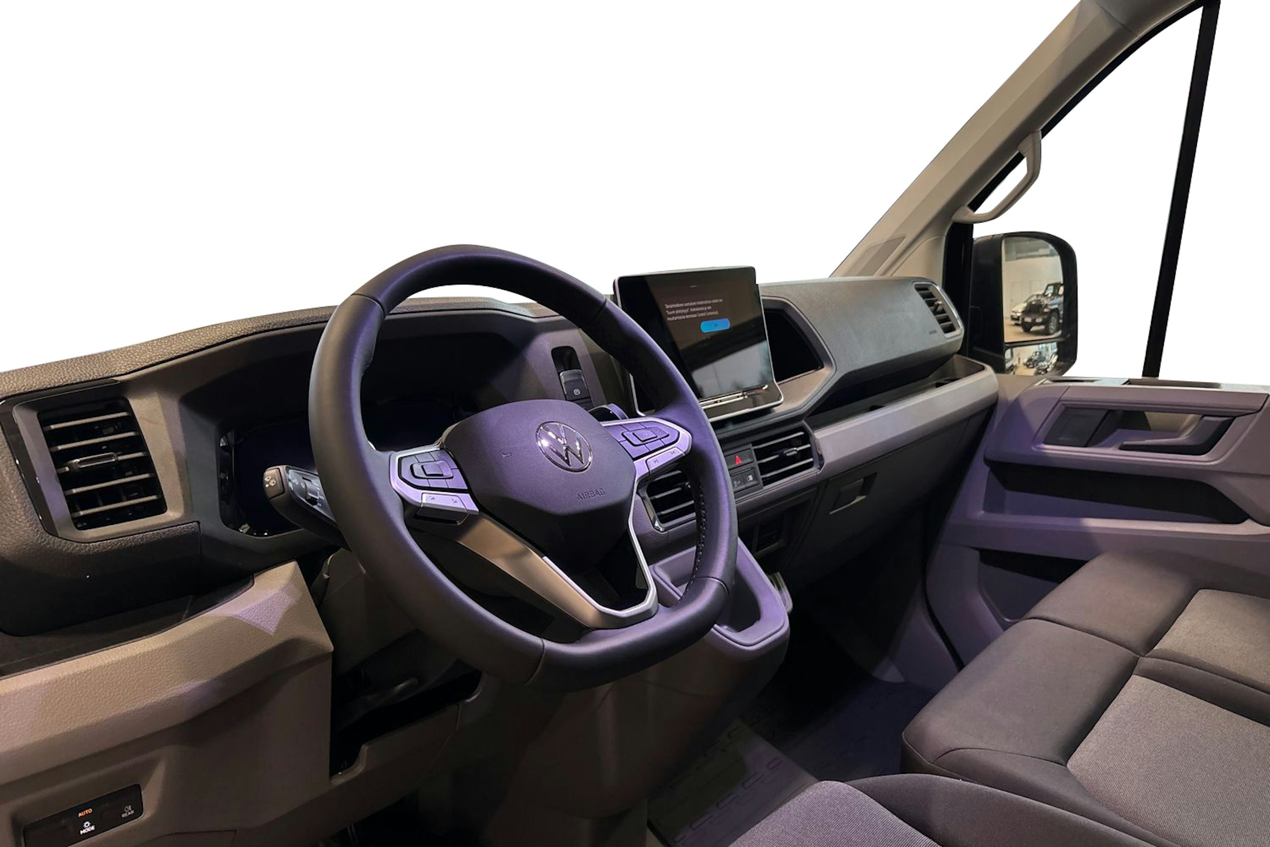 musta Volkswagen Crafter 2025 kuva 8.