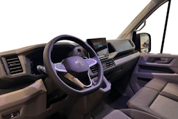 musta Volkswagen Crafter 2025 kuva 8.