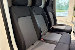 valkoinen Volkswagen Crafter 2025 kuva 14.