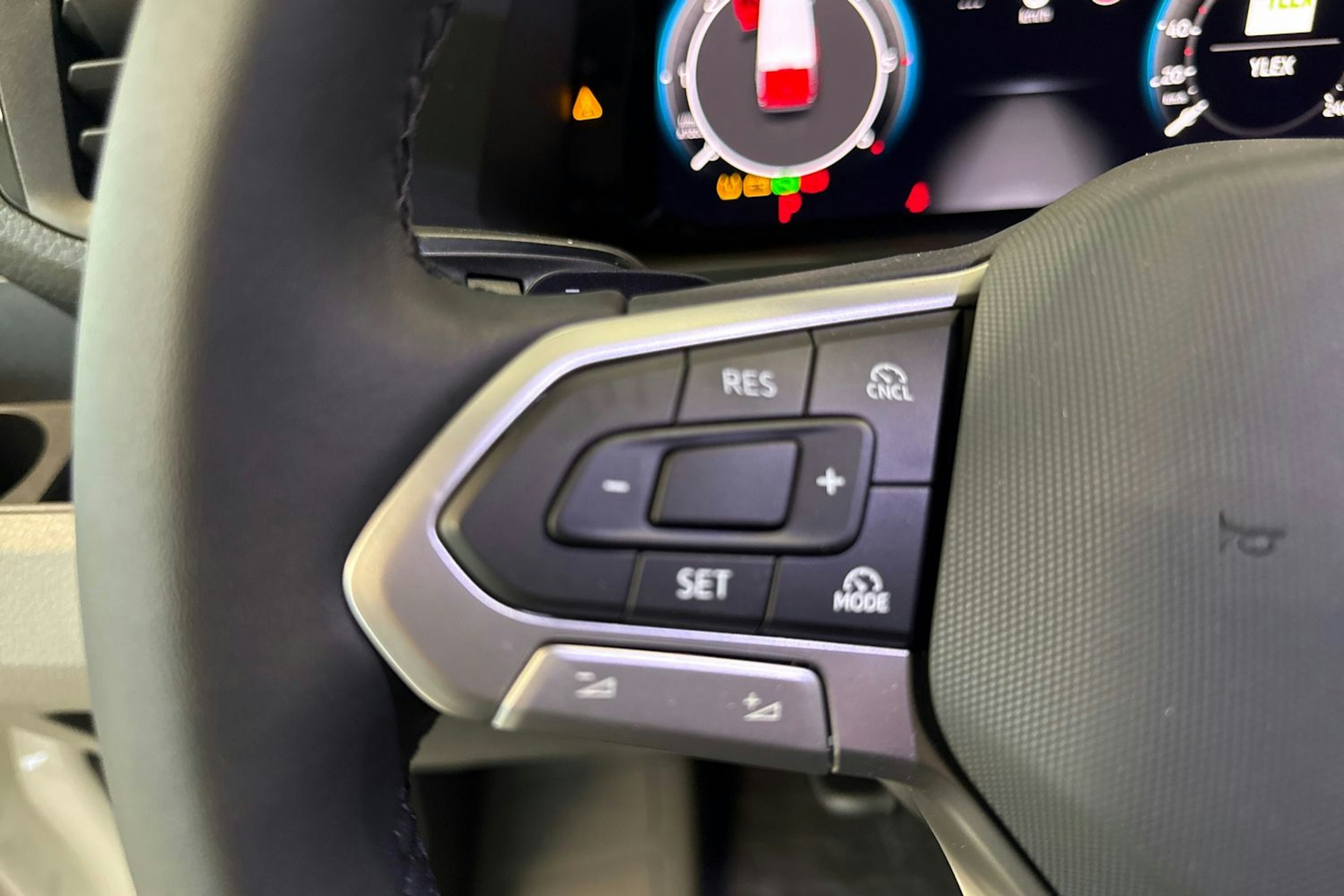 valkoinen Volkswagen Crafter 2025 kuva 20.