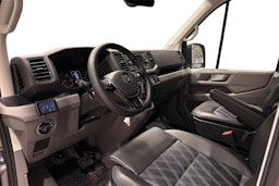 harmaa Volkswagen Crafter 2025 kuva 3.