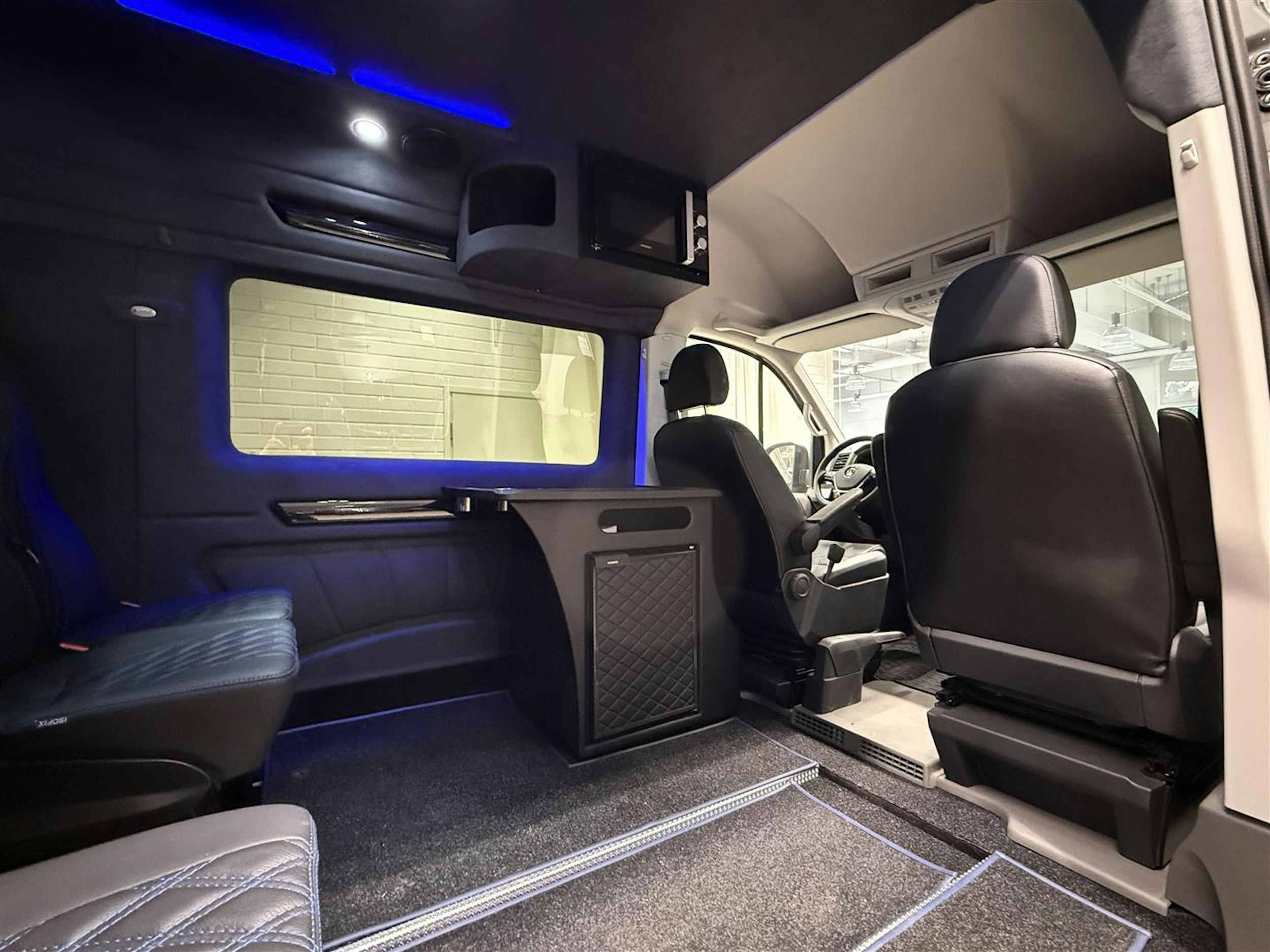 harmaa Volkswagen Crafter 2025 kuva 5.
