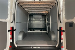 valkoinen Volkswagen Crafter 2025 kuva 12.