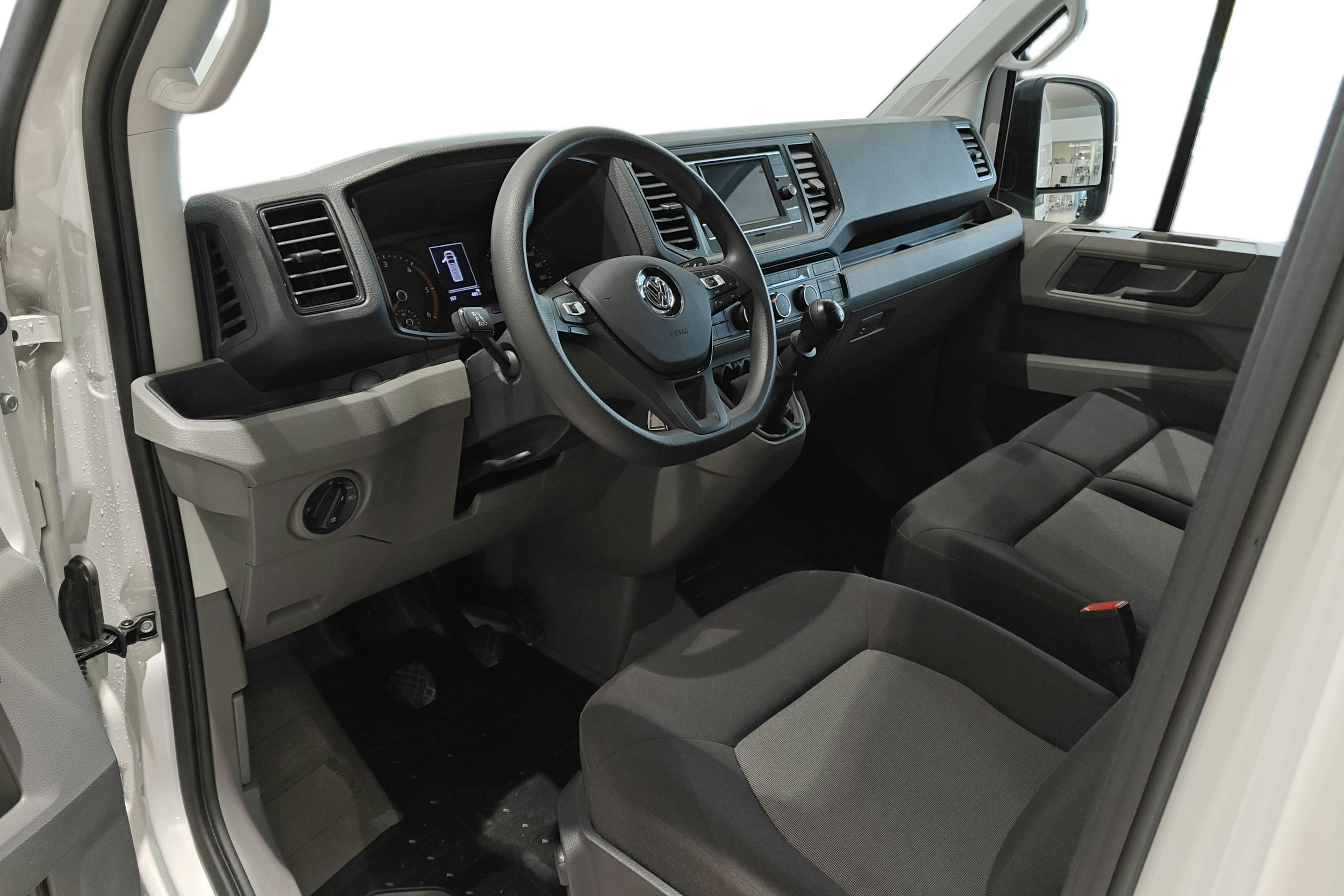 valkoinen Volkswagen Crafter 2025 kuva 6.