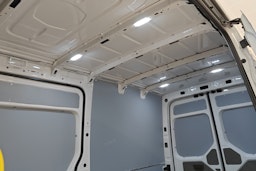 valkoinen Volkswagen Crafter 2025 kuva 10.