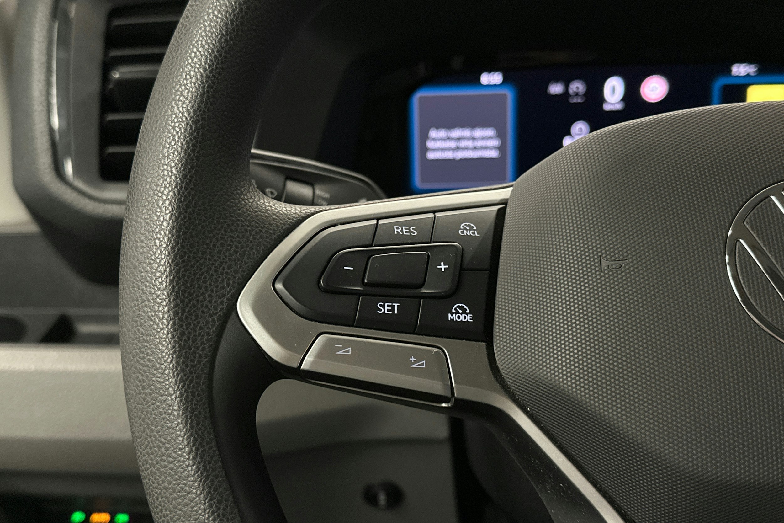 harmaa Volkswagen Crafter 2025 kuva 14.