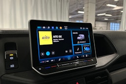 harmaa Volkswagen Crafter 2025 kuva 17.