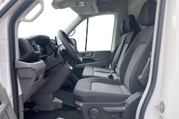 valkoinen Volkswagen Crafter 2025 kuva 10.