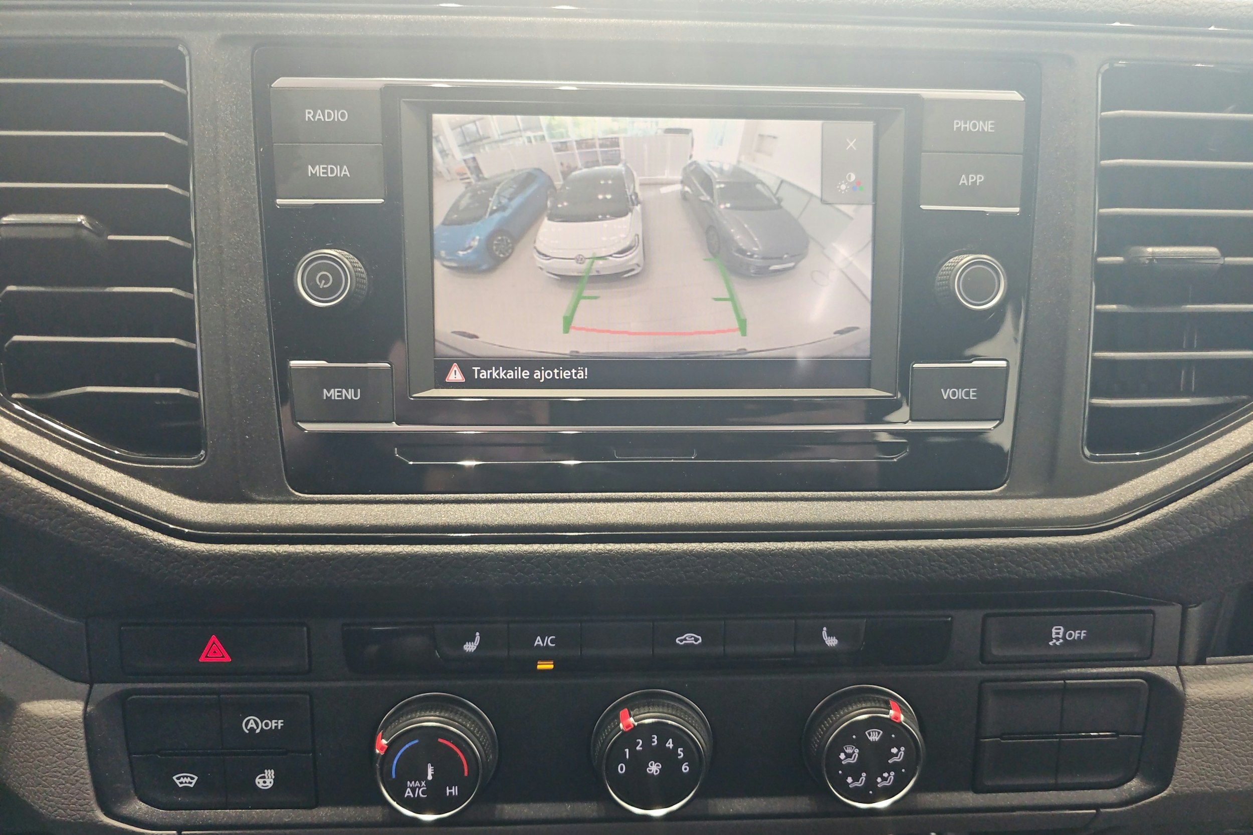harmaa Volkswagen Crafter 2025 kuva 13.