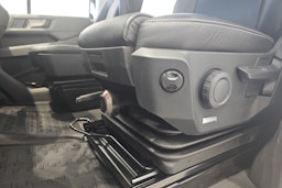 harmaa Volkswagen Crafter 2025 kuva 14.