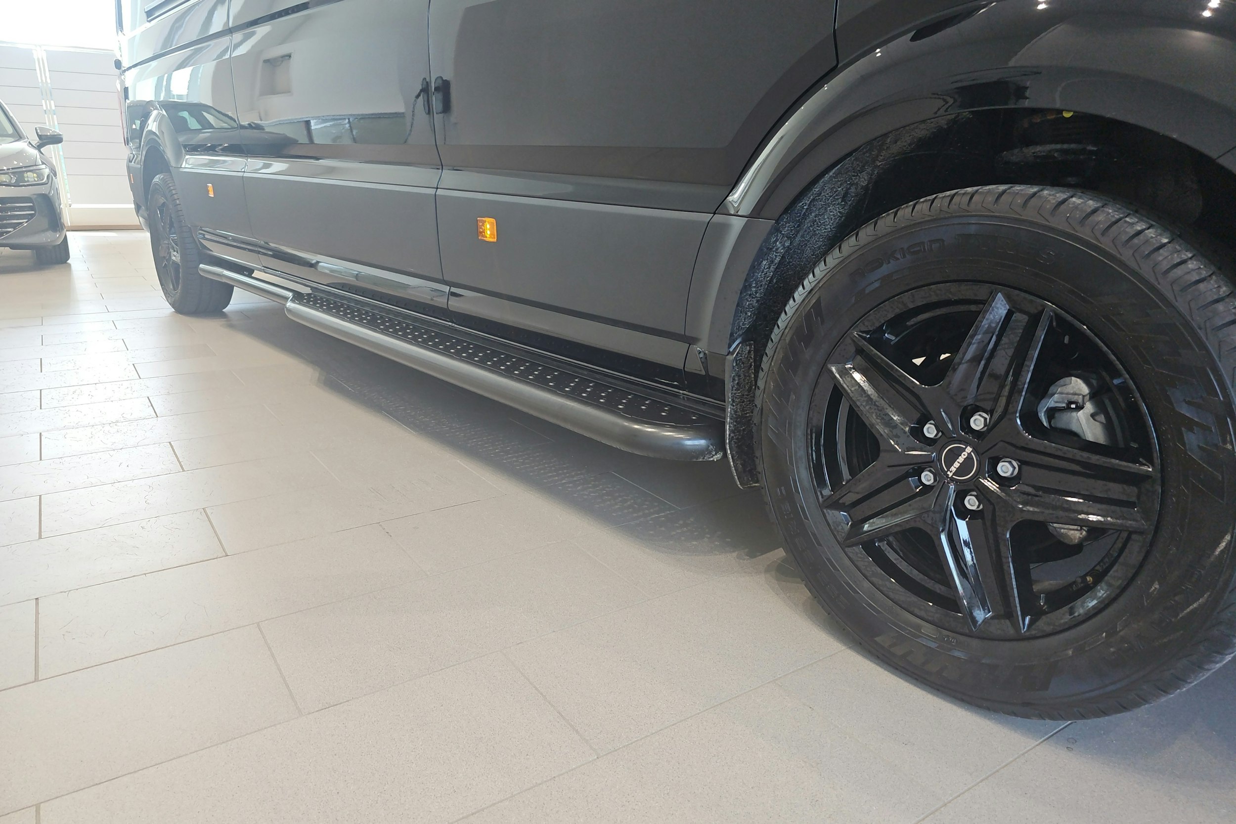 harmaa Volkswagen Crafter 2025 kuva 17.
