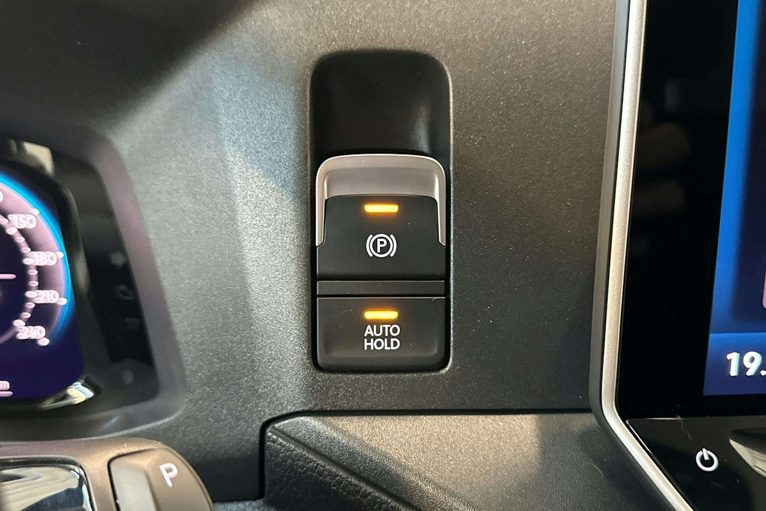 harmaa Volkswagen Crafter 2025 kuva 26.