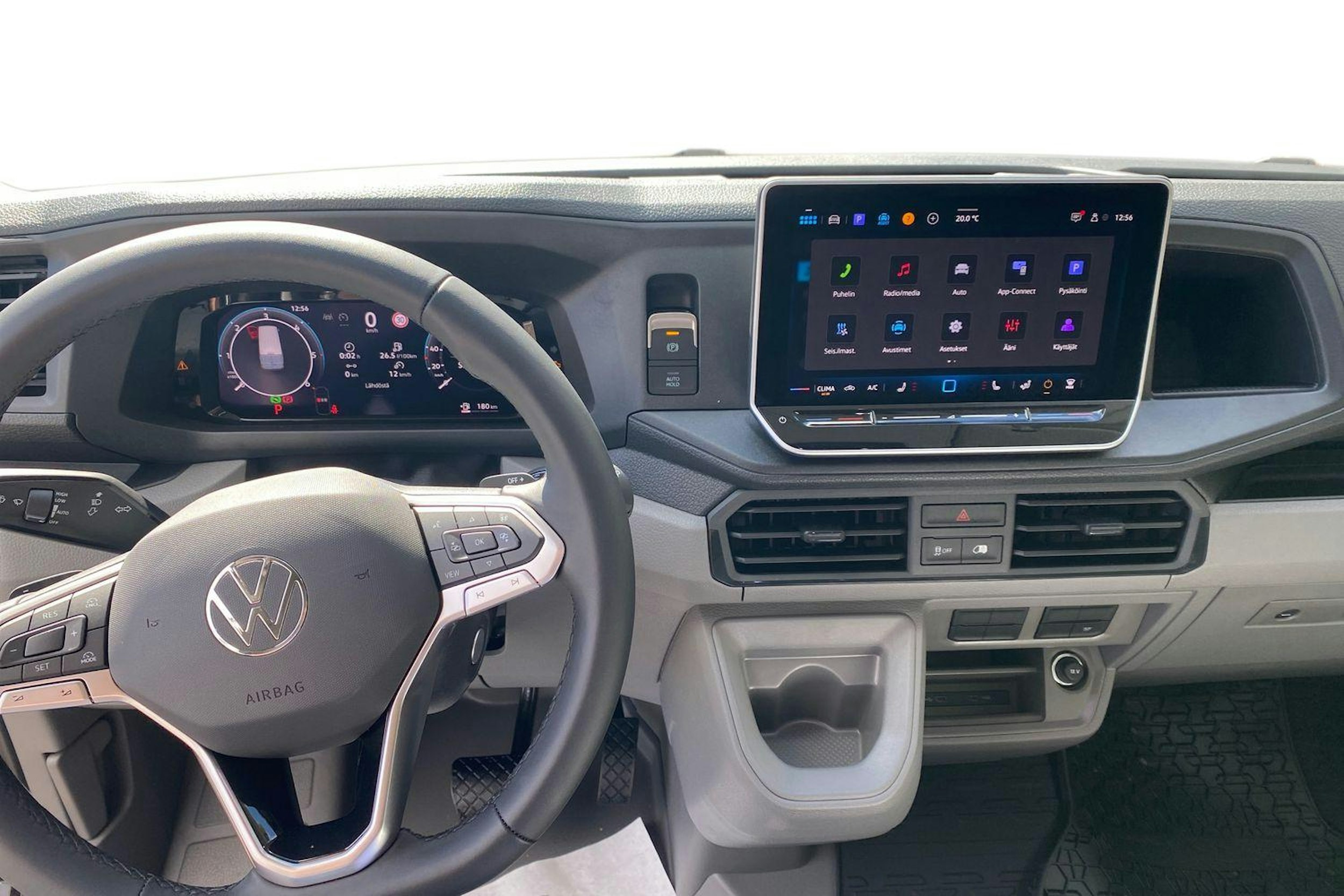 musta Volkswagen Crafter 2025 kuva 9.
