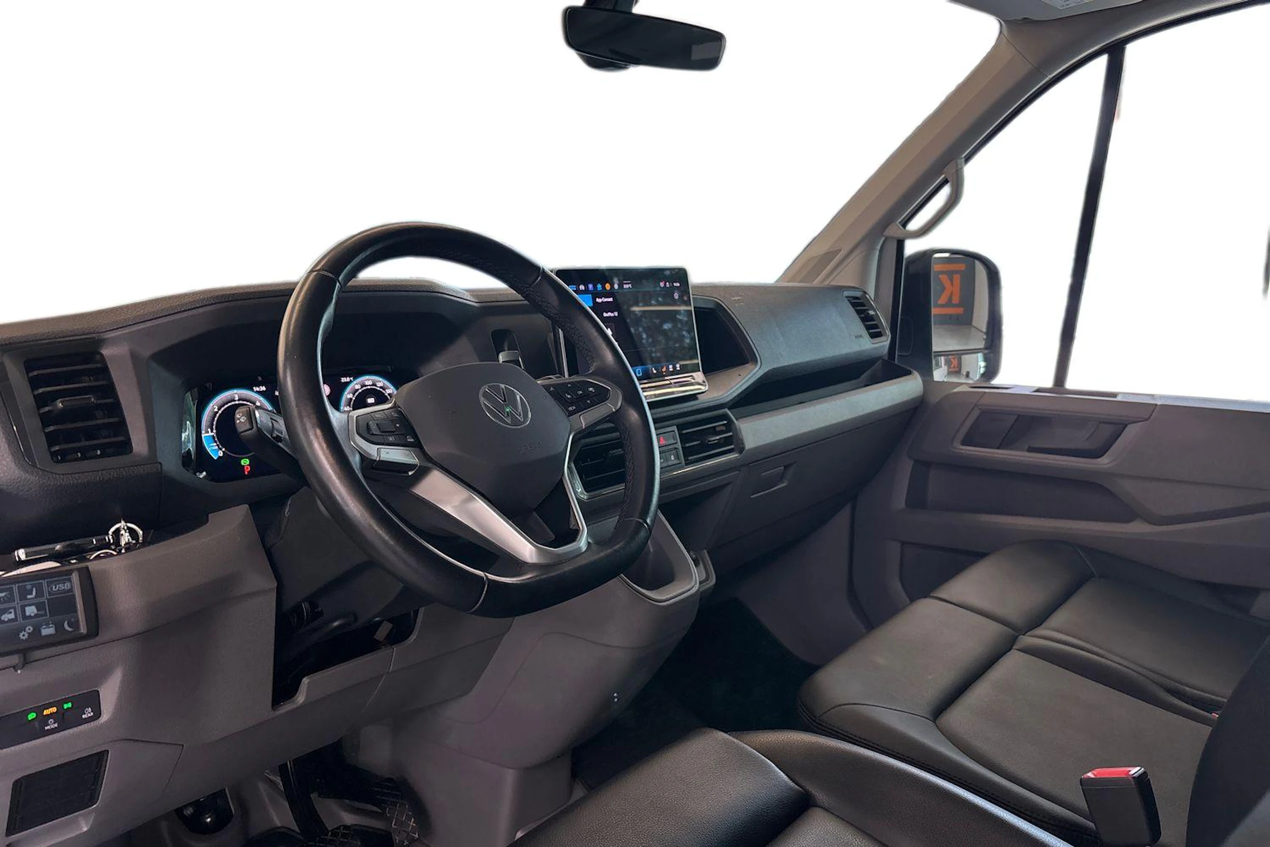 valkoinen Volkswagen Crafter 2025 kuva 8.