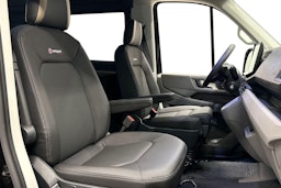 met. musta Volkswagen Crafter 2026 kuva 8.