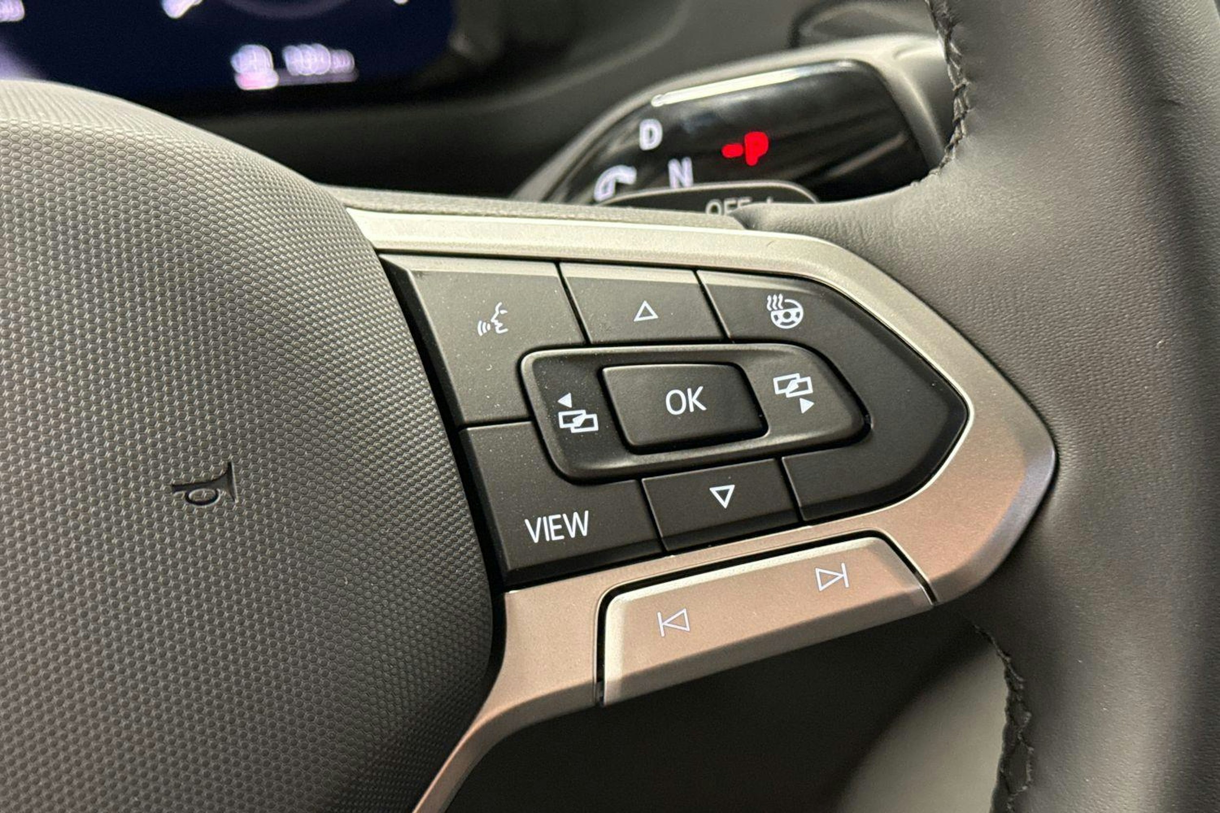 met. musta Volkswagen Crafter 2026 kuva 18.