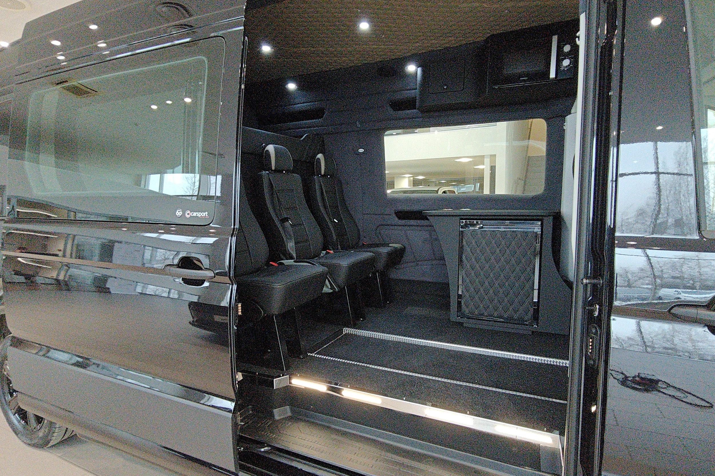 met. musta Volkswagen Crafter 2026 kuva 21.