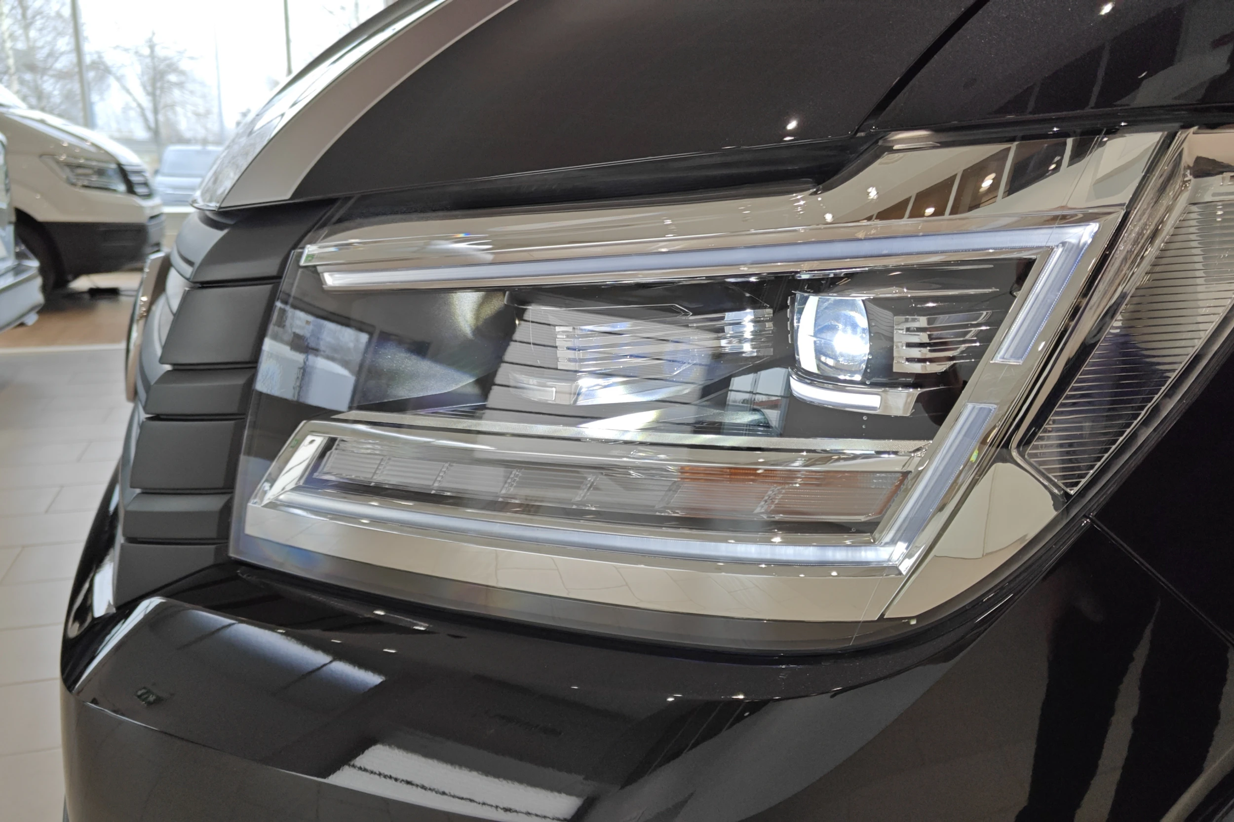 met. musta Volkswagen Crafter 2026 kuva 28.