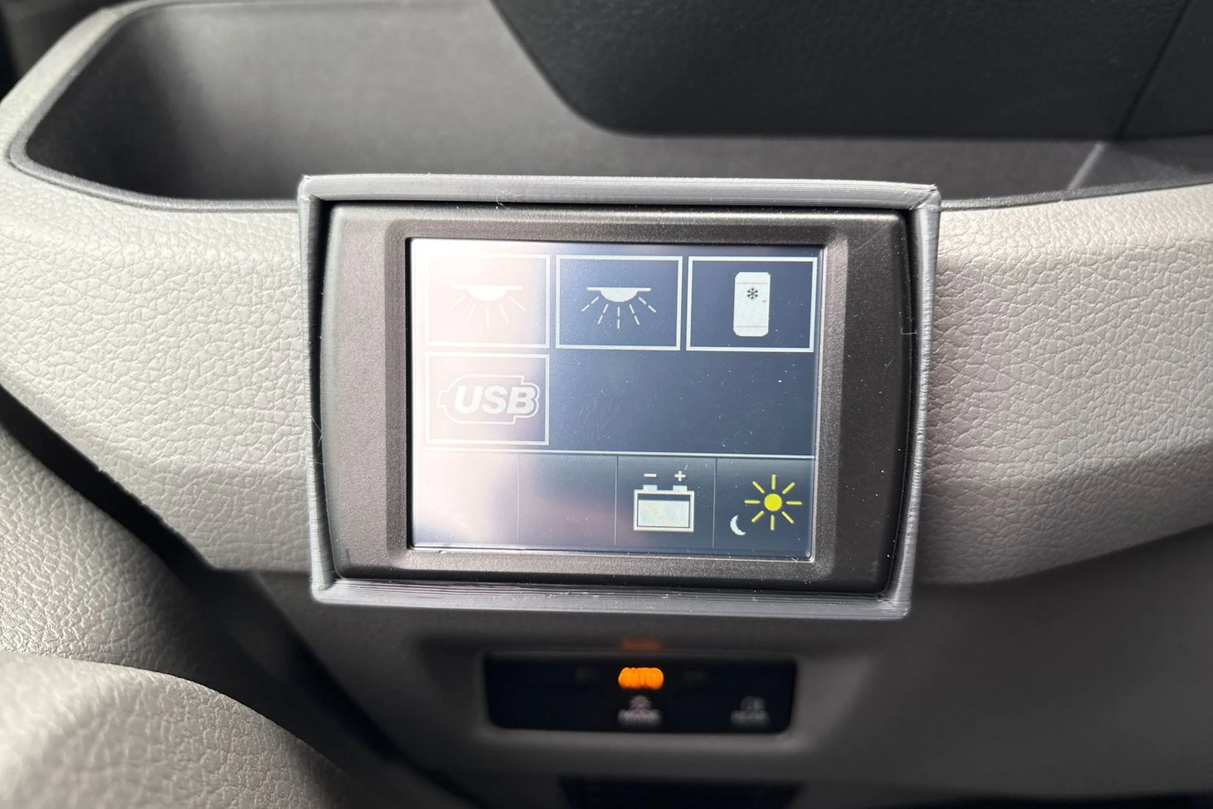 harmaa Volkswagen Crafter 2026 kuva 14.