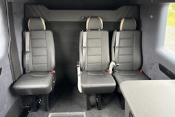 harmaa Volkswagen Crafter 2026 kuva 16.