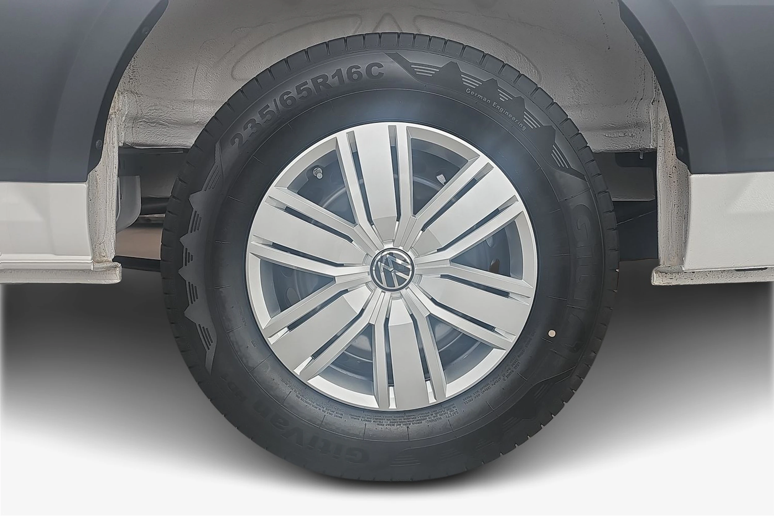 valkoinen Volkswagen Crafter 2026 kuva 12.