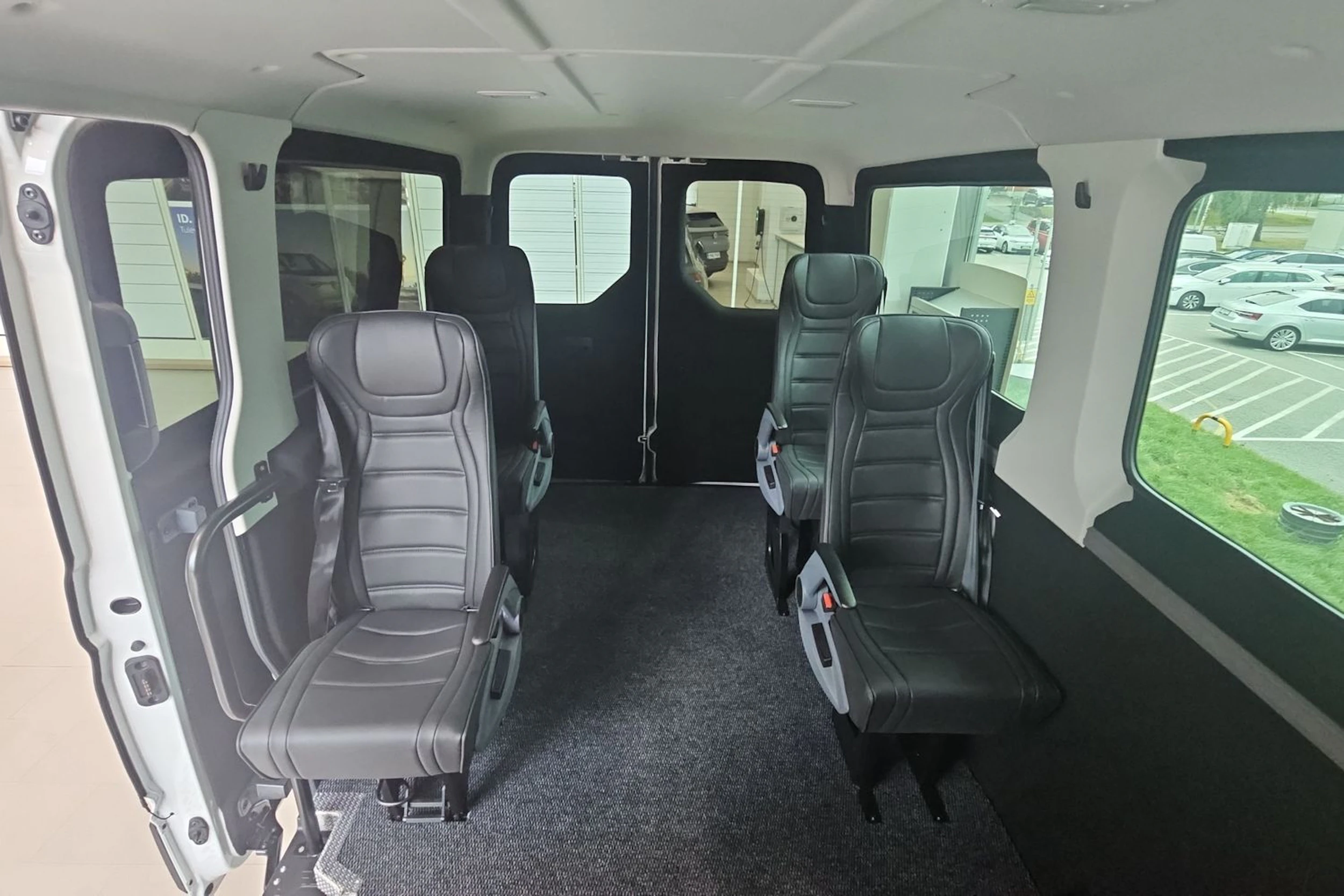 valkoinen Volkswagen Crafter 2026 kuva 13.