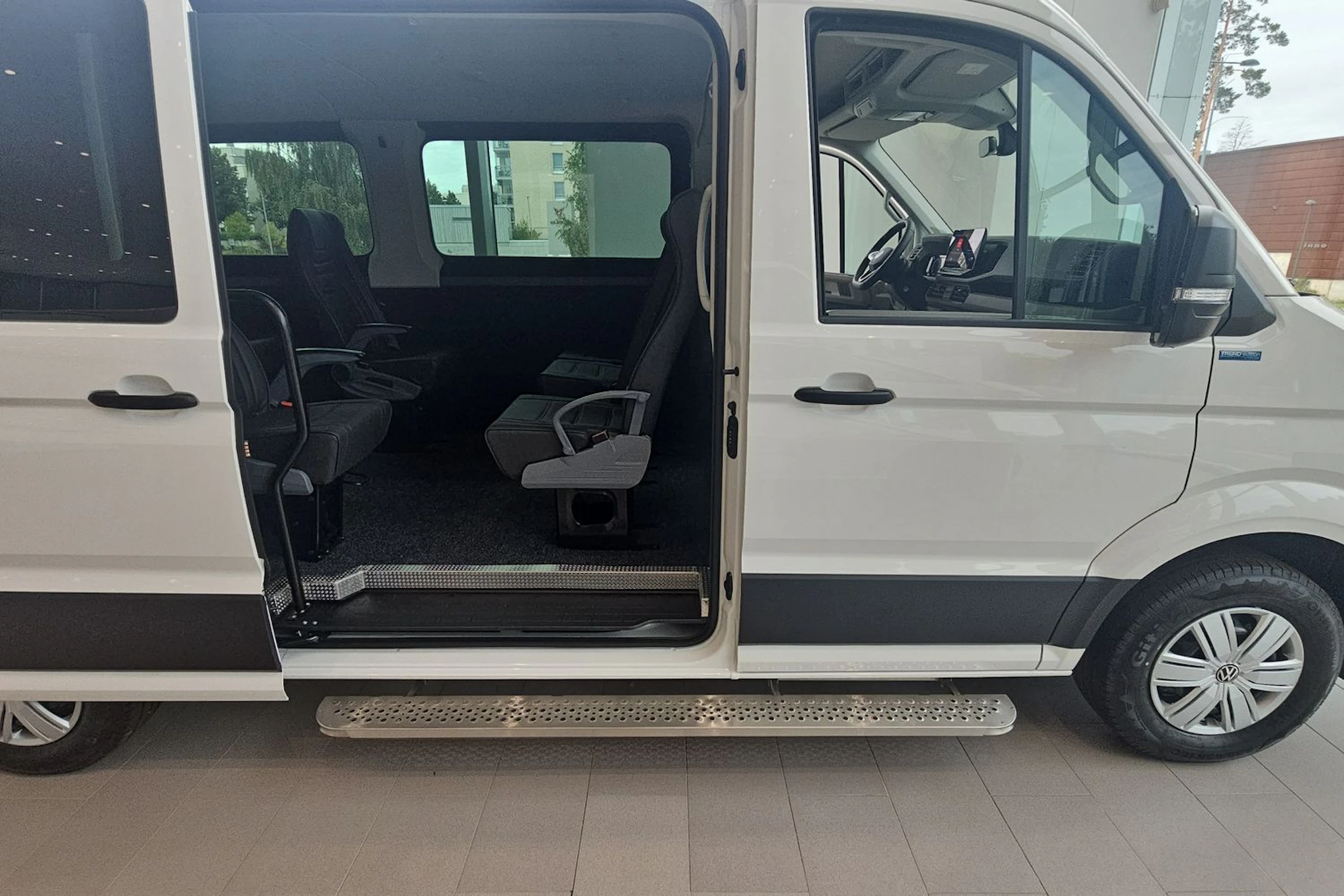 valkoinen Volkswagen Crafter 2026 kuva 14.