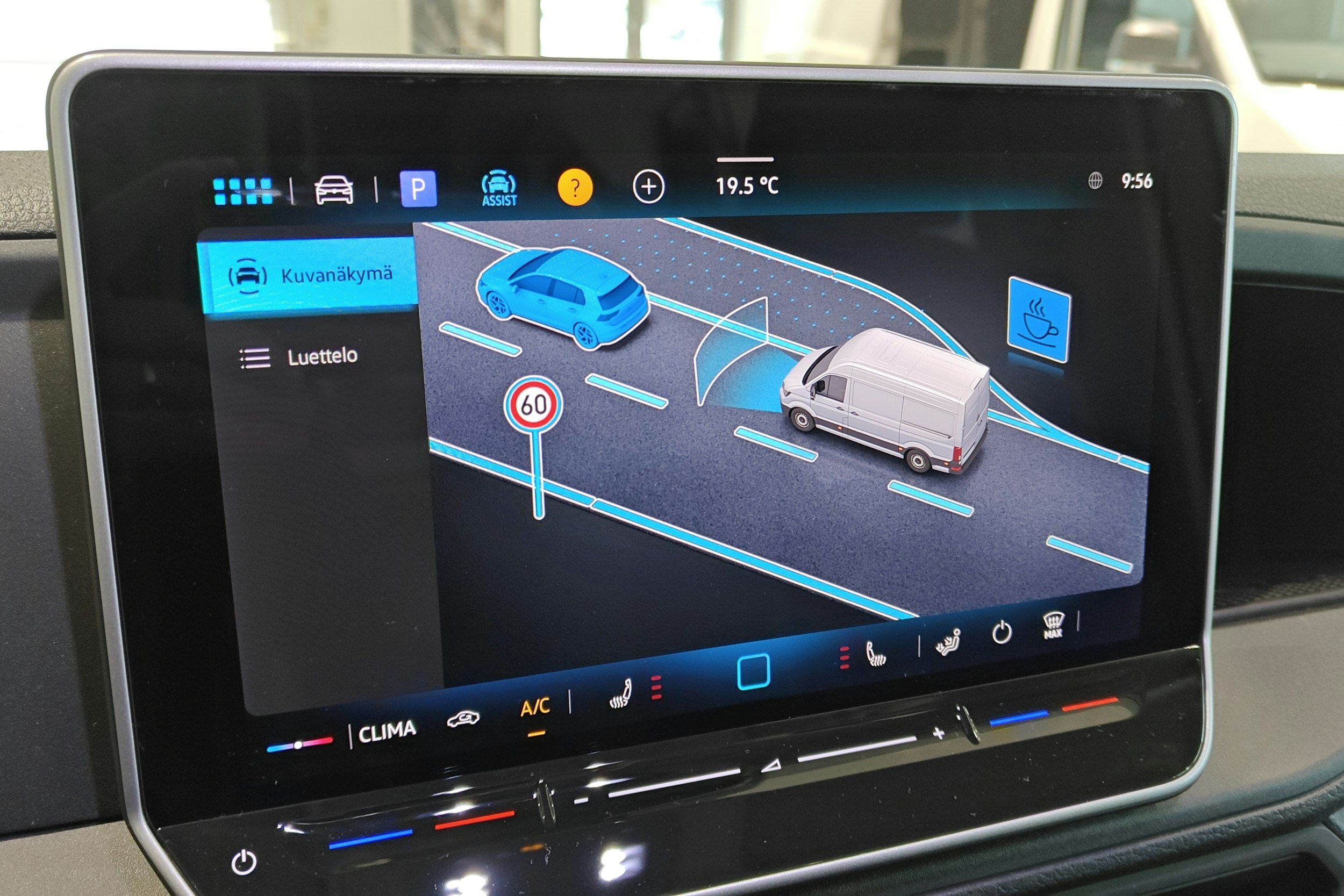 valkoinen Volkswagen Crafter 2026 kuva 17.