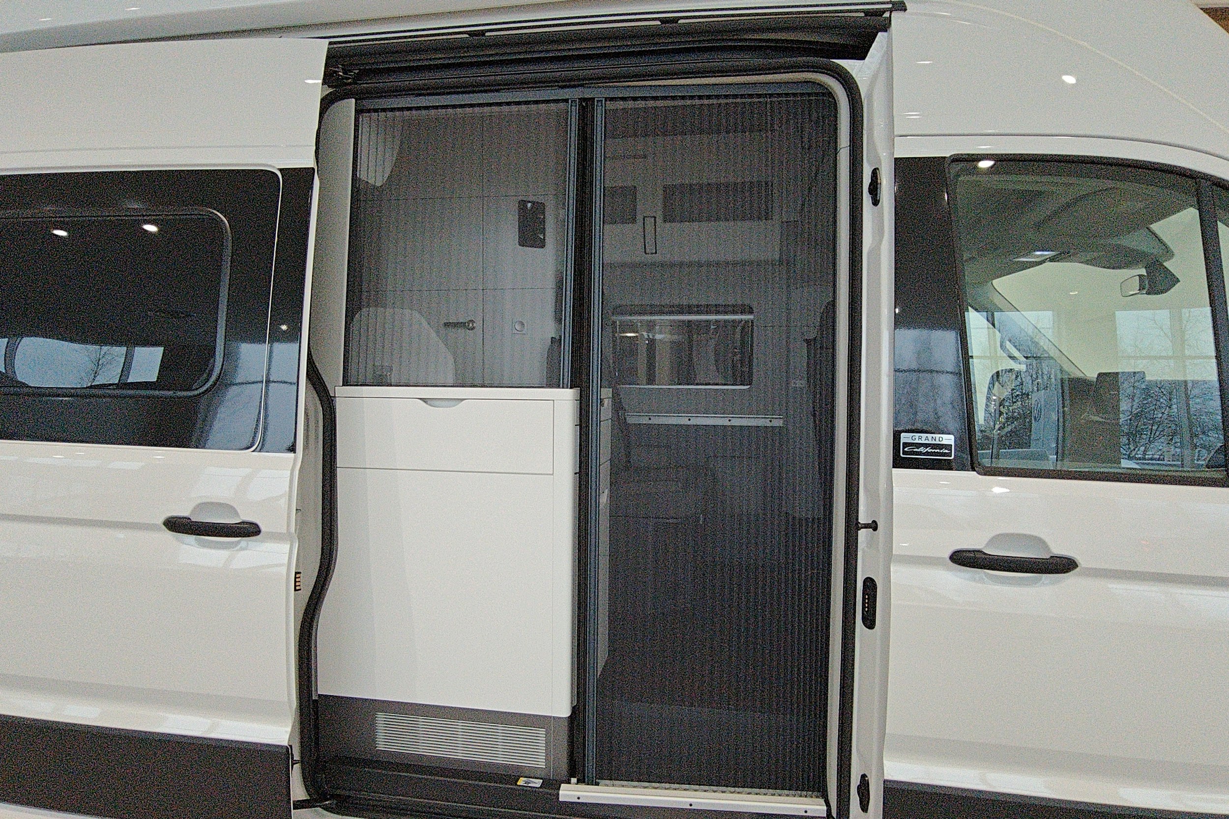 valkoinen Volkswagen Crafter 2026 kuva 22.